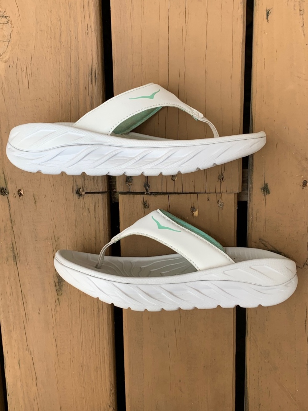 Hoka One One Ora Recovery Flip Flops White Teal Sandals Women's Size 7